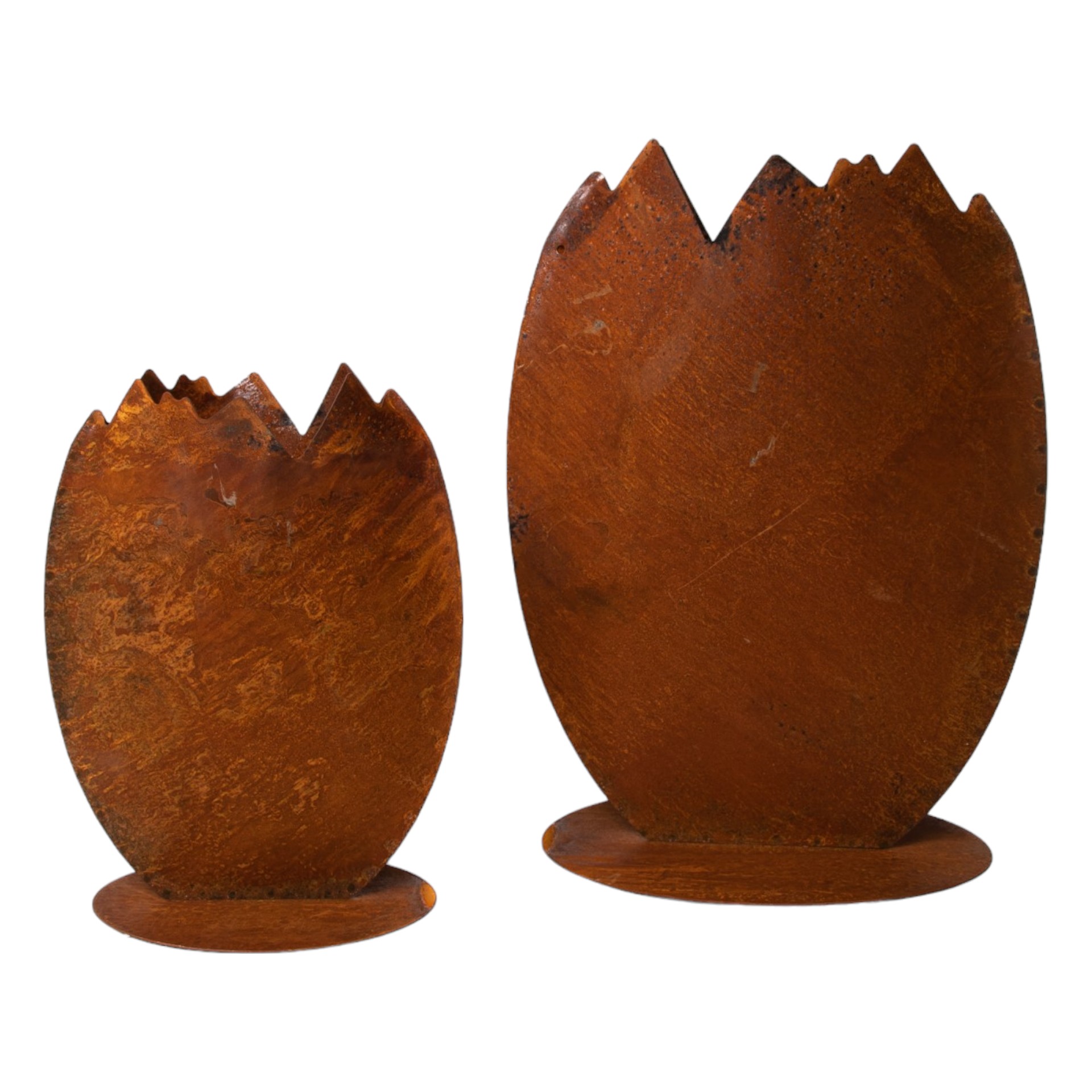 Pflanztopf Osterei gross auf Platte Darstellung von Pflanztopf Osterei gross auf Platte