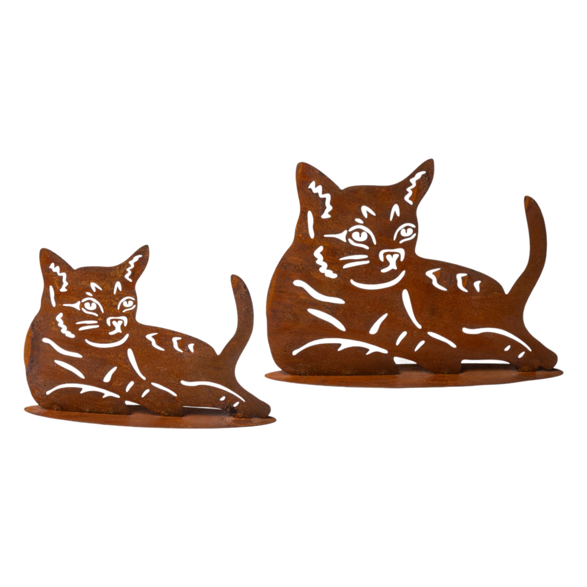 liegende Katze klein auf Platte Darstellung von liegende Katze klein auf Platte